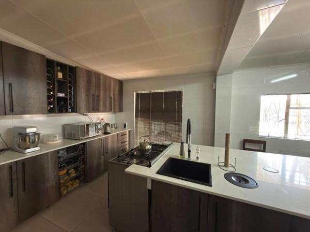3 Bedroom House in Sonlandpark
