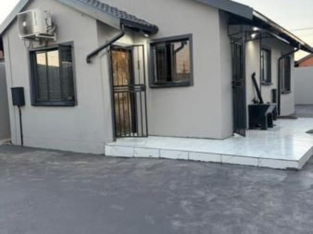 3 Bedroom House in Soshanguve Xx