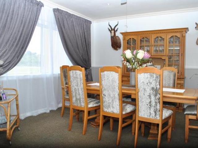 3 Bedroom House in Santareme