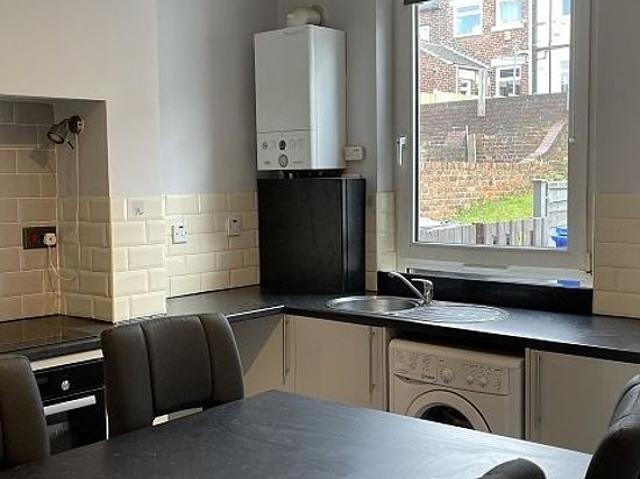 3 bedroom house in Sheffield