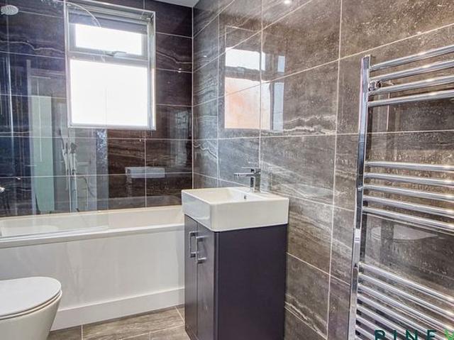 3 bedroom house in Sheffield