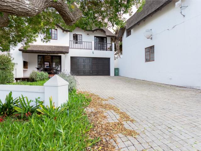 3 Bedroom House in Shelley Point