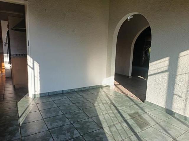 3 Bedroom House in Signal Hill