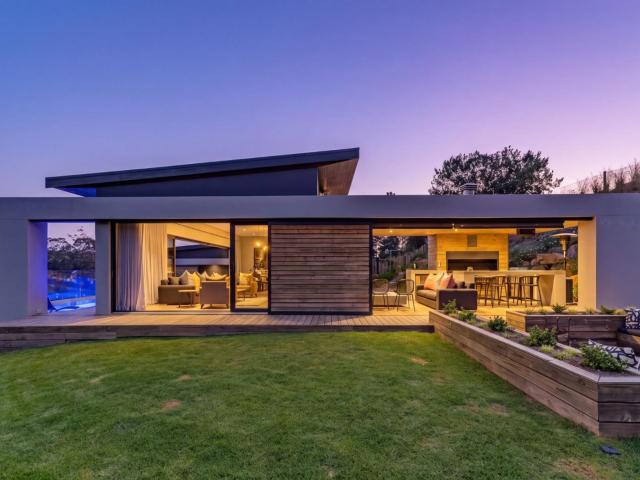 3 Bedroom House in Simola