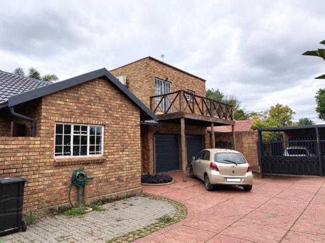 3 Bedroom House in Sinoville