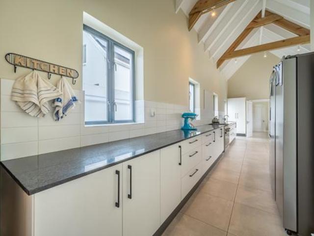 3 Bedroom House in St Francis Bay Village