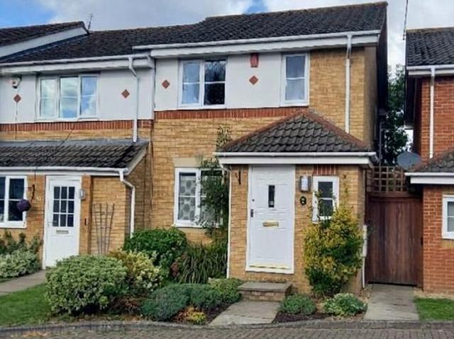 3 bedroom house in Stanmore