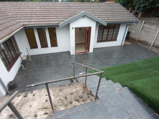 3 Bedroom House in Sunningdale