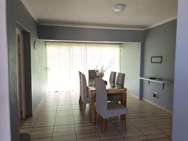 3 Bedroom House in Sunnyridge