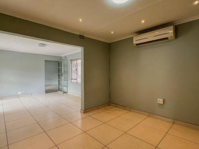 3 Bedroom House in Parkgate