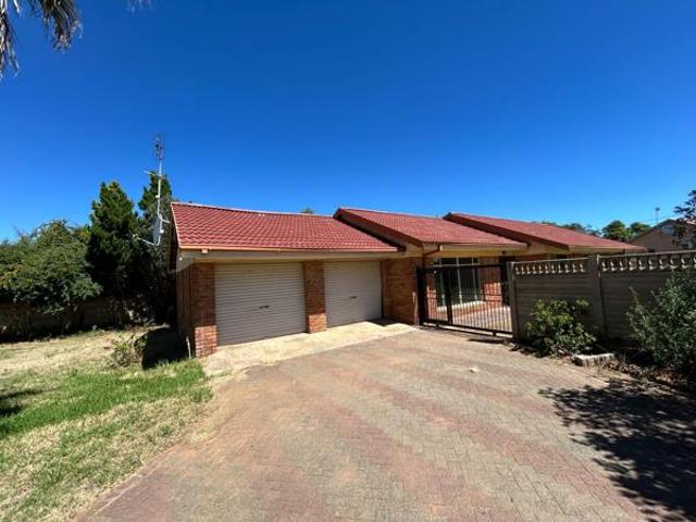 3 Bedroom House in Pellissier