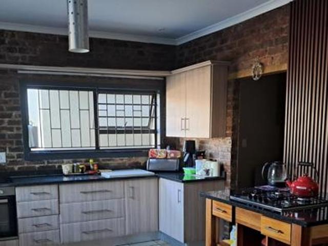3 Bedroom House in Phalaborwa