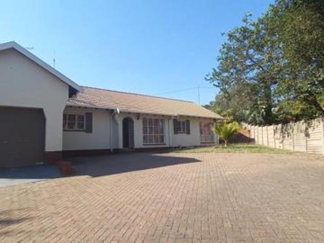 3 Bedroom House in Pierre van Ryneveld