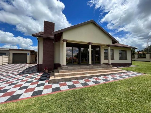 3 Bedroom House in Pioneer Park