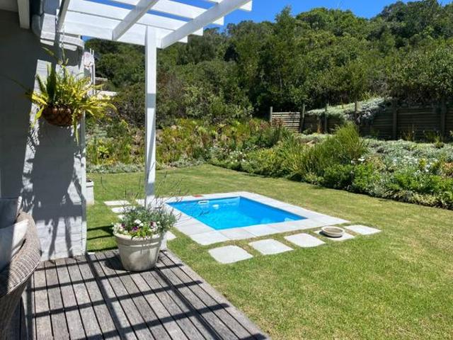 3 Bedroom House in Plettenberg Bay Central