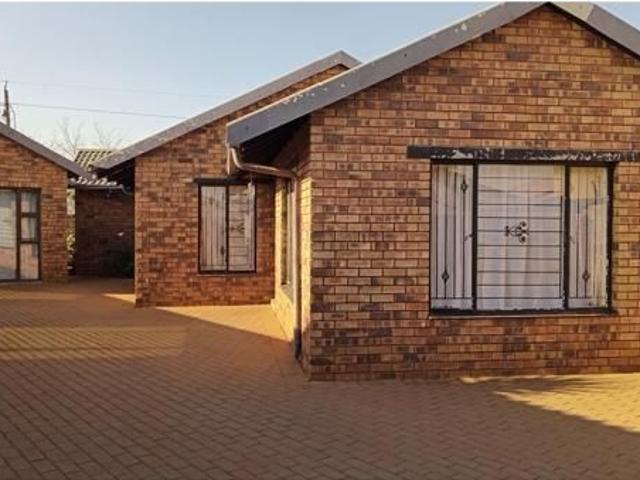 3 Bedroom House in Protea Glen