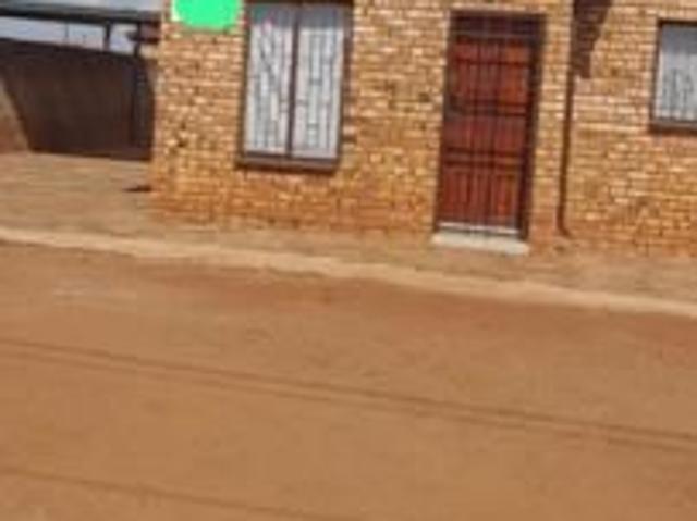 3 Bedroom House in Protea Glen