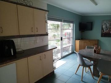 3 Bedroom House in Rothdene