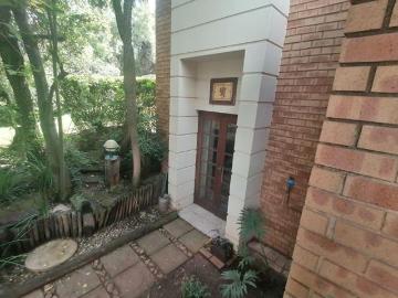 3 Bedroom House in Roodekrans