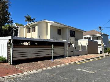 3 Bedroom House in Rosebank