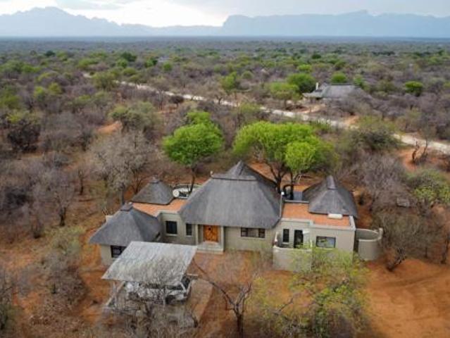3 Bedroom House in Raptors View Wildlife Estate