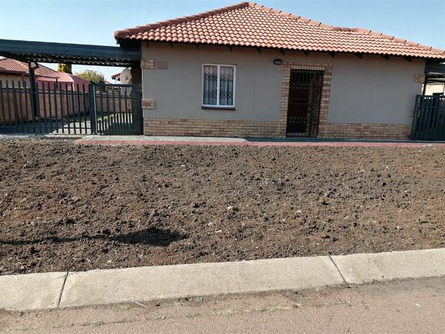 3 Bedroom House in Waterkloof