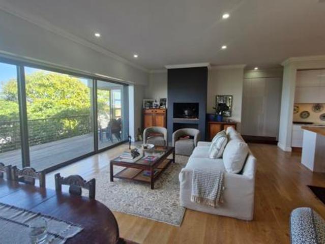 3 Bedroom House in Wavecrest