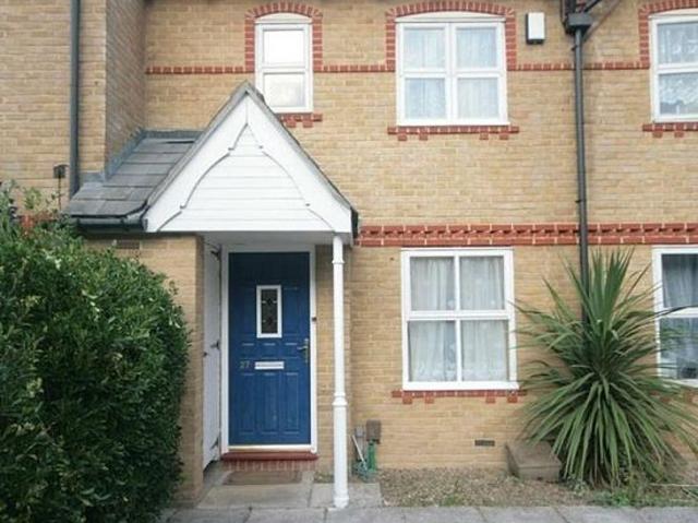 3 bedroom house in Wembley