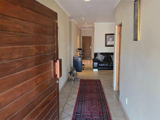 3 Bedroom House in White River Ext 49