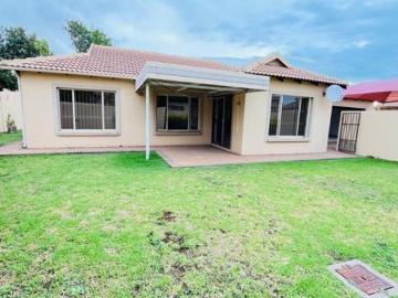 3 Bedroom House in Wierda Crest Estate