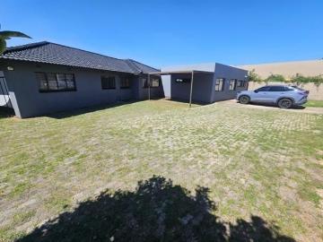 3 Bedroom House in Wilro Park