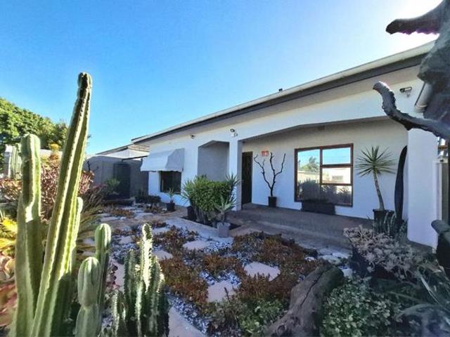 3 Bedroom House in Townsend Estate
