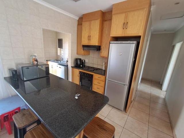 3 Bedroom House in Thatchfield