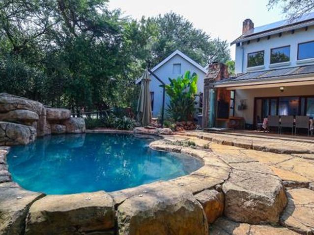 4 Bedroom House in The Coves