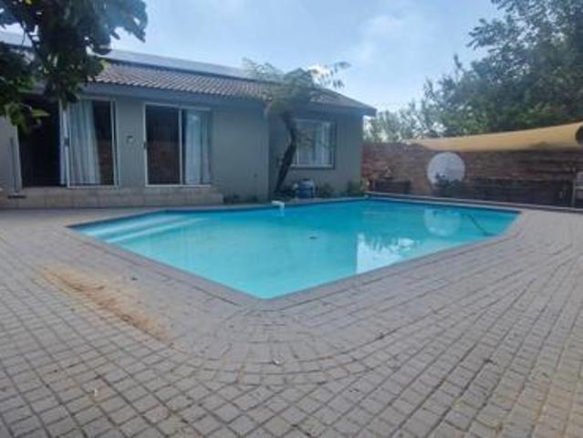3 Bedroom House in The Reeds