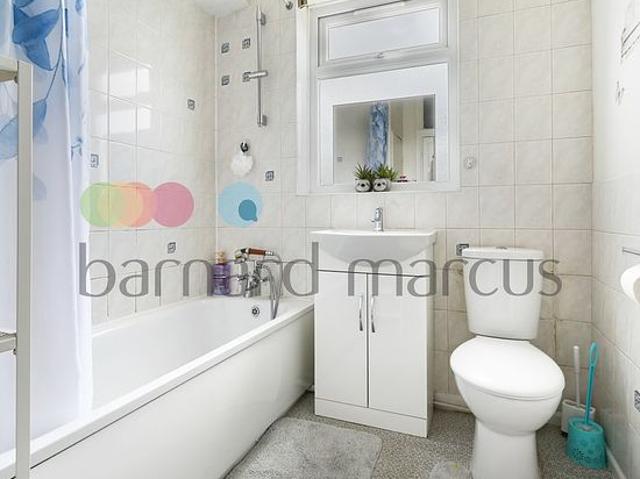 3 bedroom house in Thornton Heath