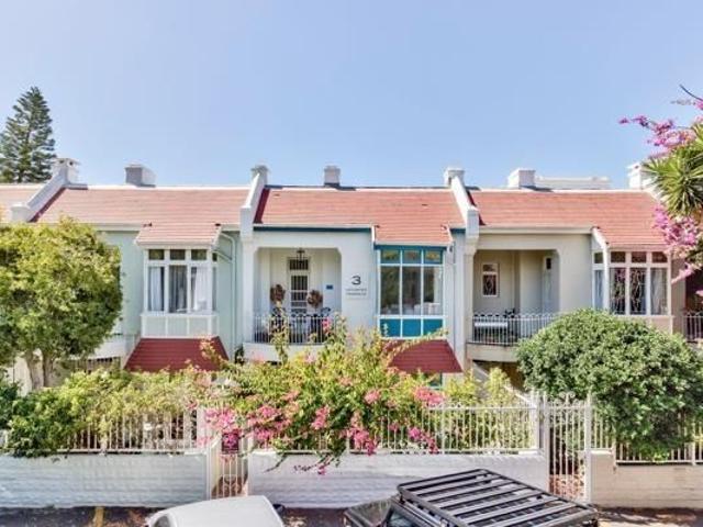 3 Bedroom House in Three Anchor Bay