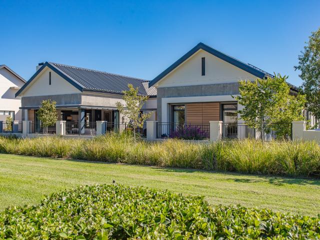 3 Bedroom House in Val de Vie Estate