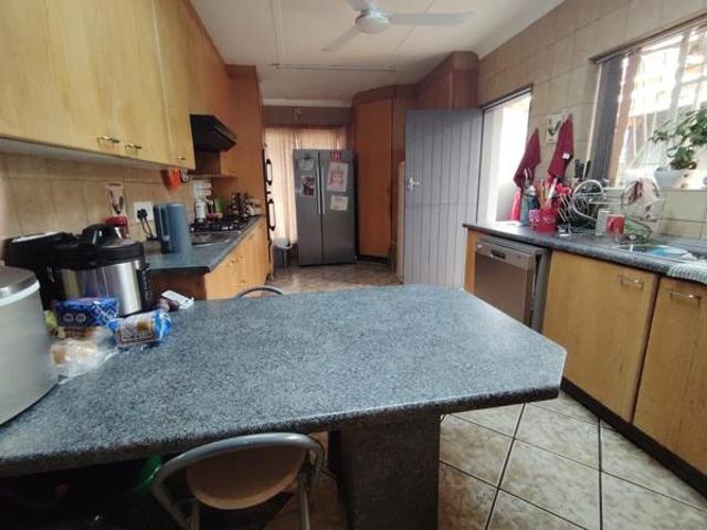 3 Bedroom House in Vanderbijlpark SW5