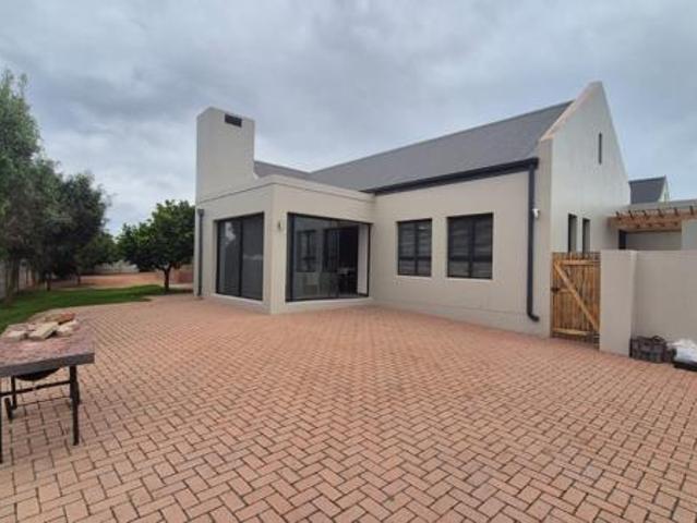 3 Bedroom House in Vredenburg