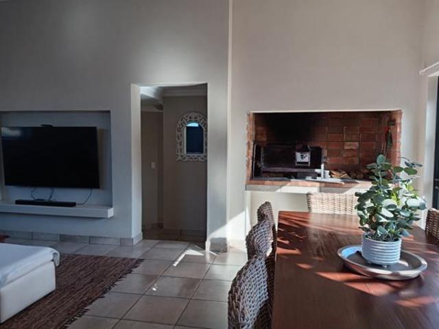 3 Bedroom House in Vredenburg