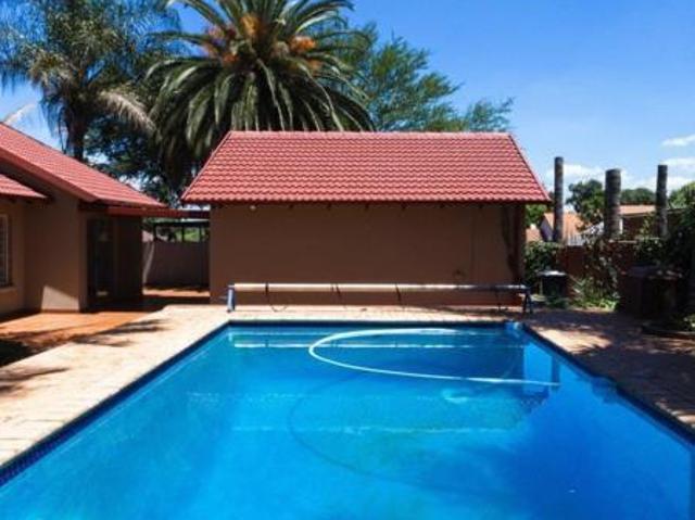 3 Bedroom House in Zwartkop