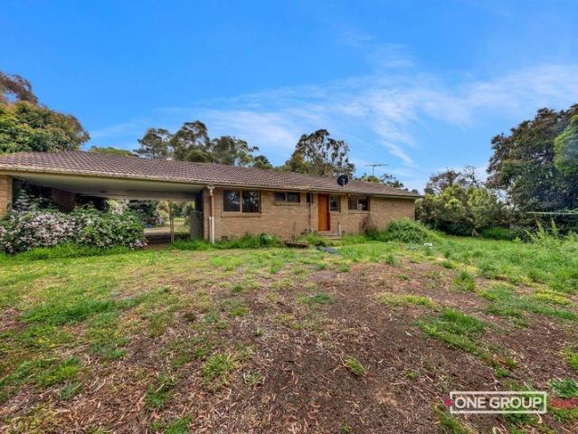 3 bedroom house on a 7000 sqm block for lease!