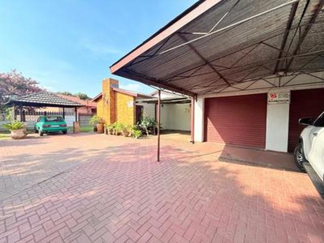 3 bedroom house on the market in van.