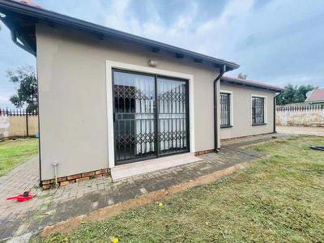 3 bedroom house on the market in alliance