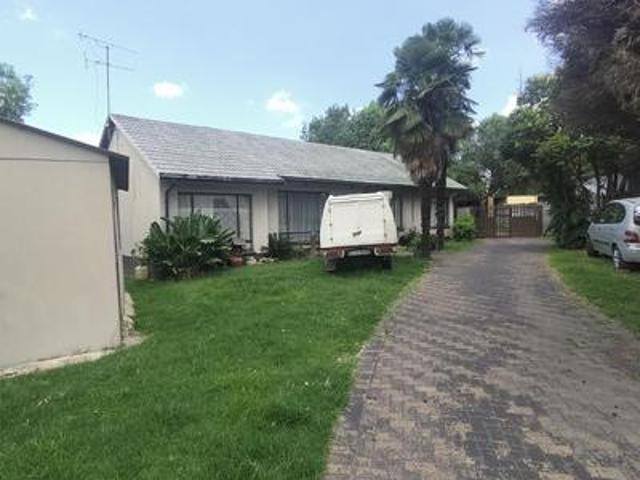 3 bedroom house on the market in imp.