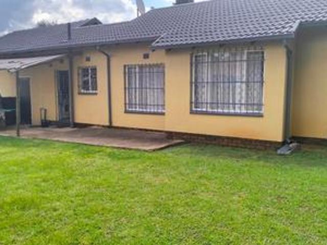3 bedroom house on the market in leondale