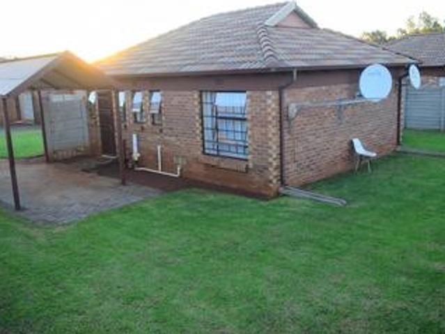 3 bedroom house on the market in mid.