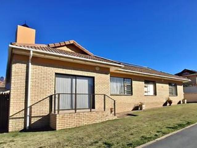 discover your dream home in mossel b.