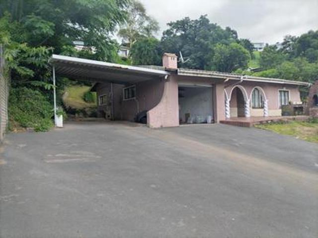 3 bedroom house on the market in mos.